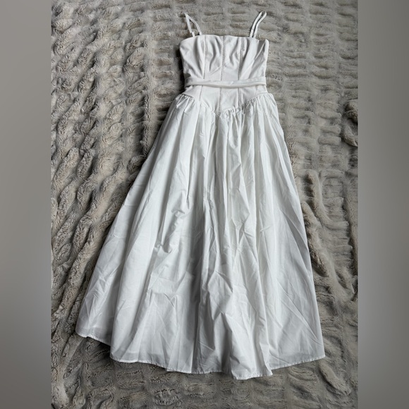 Commense Serendipity Frenchy Flowy Dress in Size S White - Picture 3 of 7